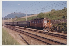 Auvernier 09 BLS Ae 44 253 Train 942 Paris Brig et Interlaken le 26-05-1965 Photo Schetty