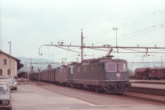 CFF Re 44 II en UM Delémont 17 juin 1980 NSD 78 29